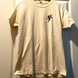 T-shirt, medium